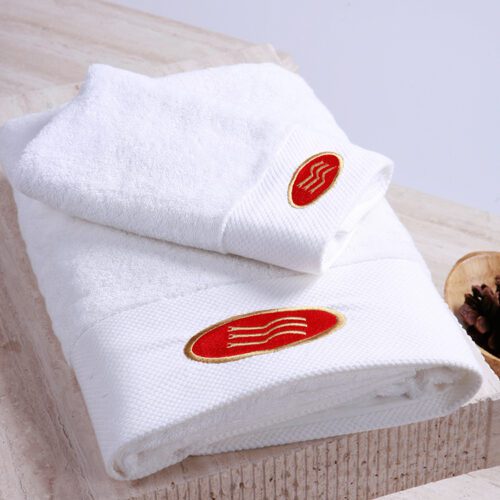Customized Logo 600Gsm White Terry Cotton Bath Towel Set with Antimicrobial Feature for Hotels